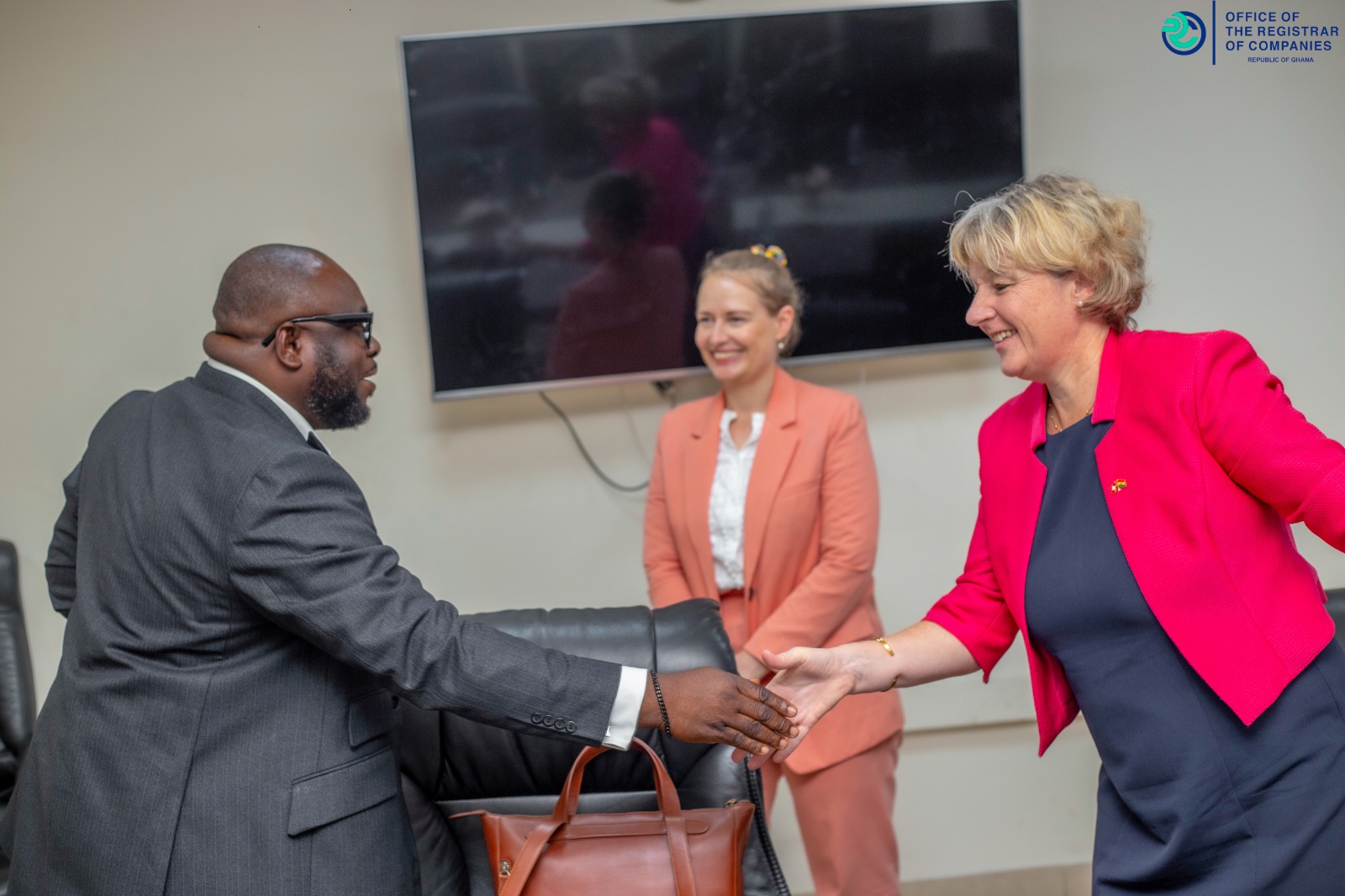 SECO Pays Courtesy Call On Registrar Of Companies