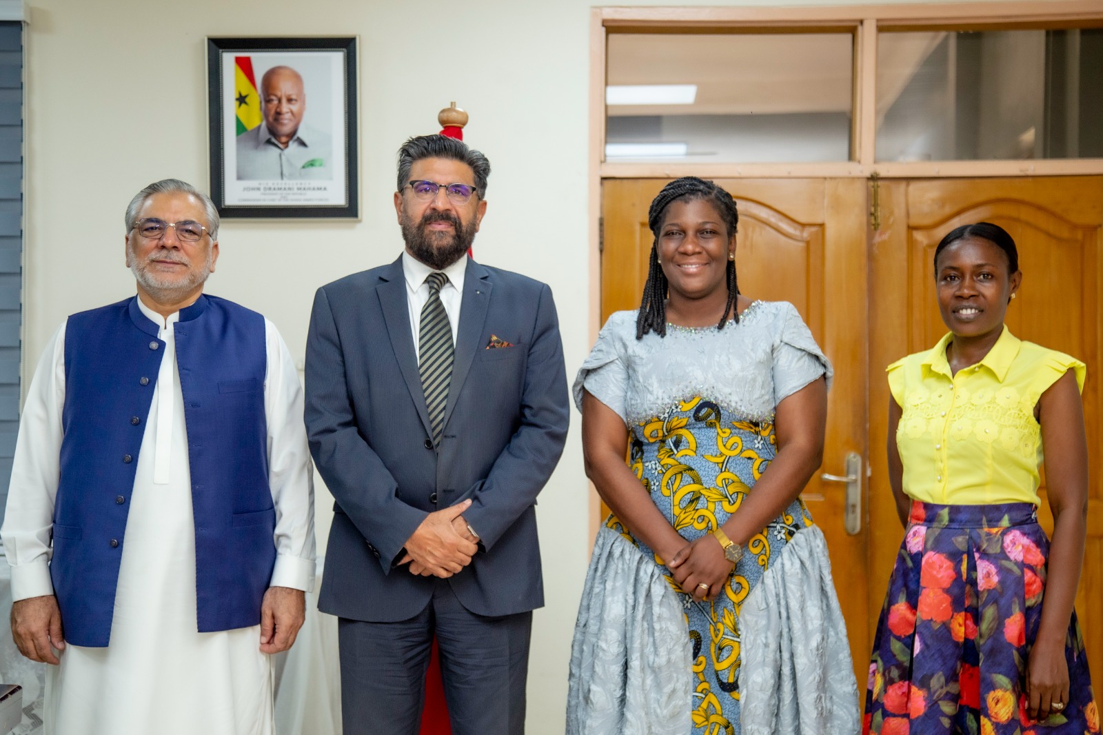 Pakistani Delegation Visits ROC