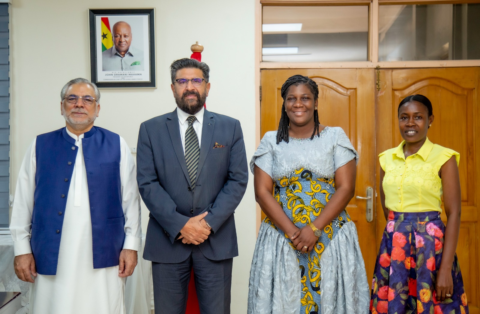 Pakistani Delegation Visits ROC